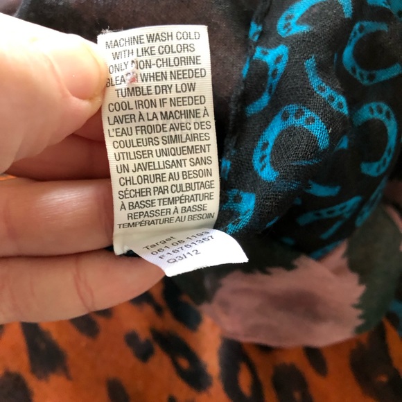 Scarf - Picture 5 of 5